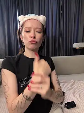 SteflerMonny_'s Live Sex Cam Show