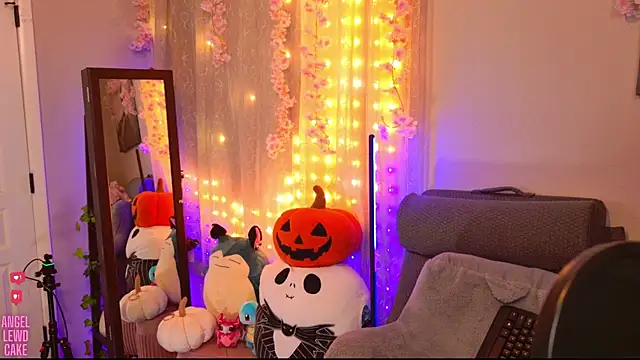 Angel-Lewd-Cake's Live Sex Cam Show
