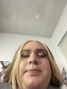 AlissonDreamss' Live Sex Cam Show