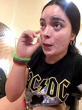 TS-SimplyTheBest's Live Sex Cam Show