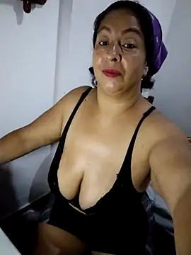 Catalina_JH's Live Chat Room