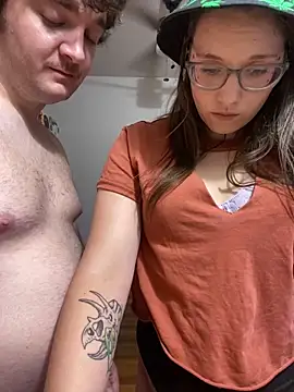 Mommasaurrex's Live Sex Cam Show