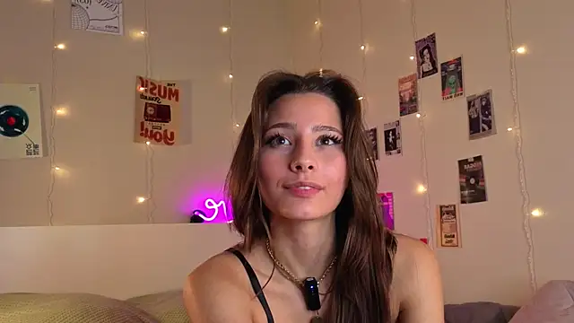 EditaBails' Live Sex Cam Show