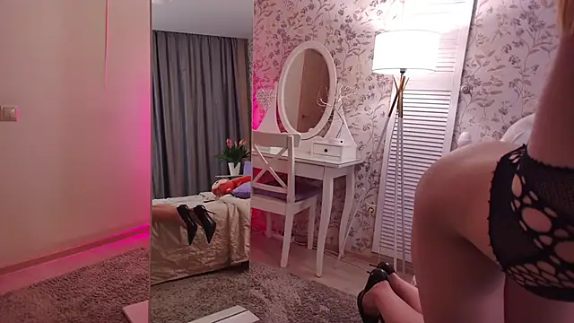 Wendy-Darling's Live Sex Cam Show