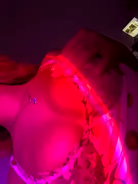 MaddieHeart's Live Sex Cam Show