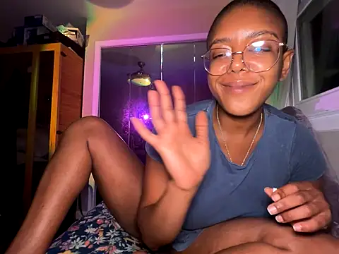 aliayourfav's Live Sex Cam Show