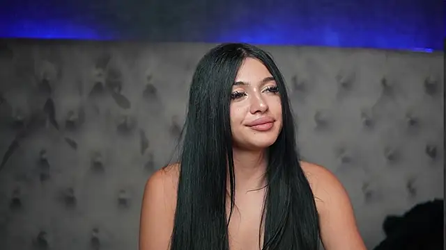 GiuliaSya's Live Sex Cam Show