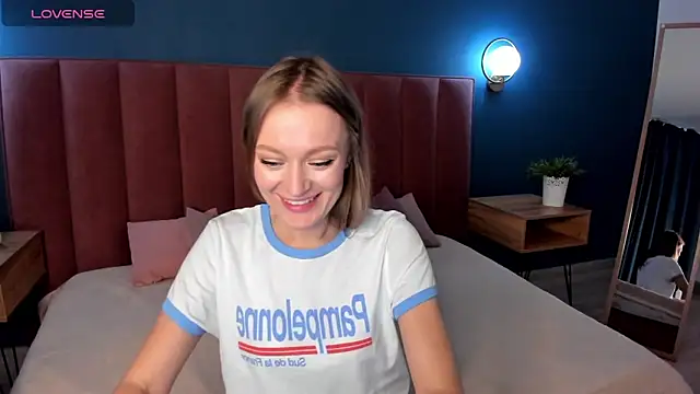 EvelynPoole's Live Sex Cam Show