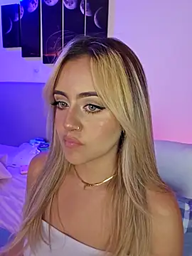 MaryMoon_'s Live Sex Cam Show