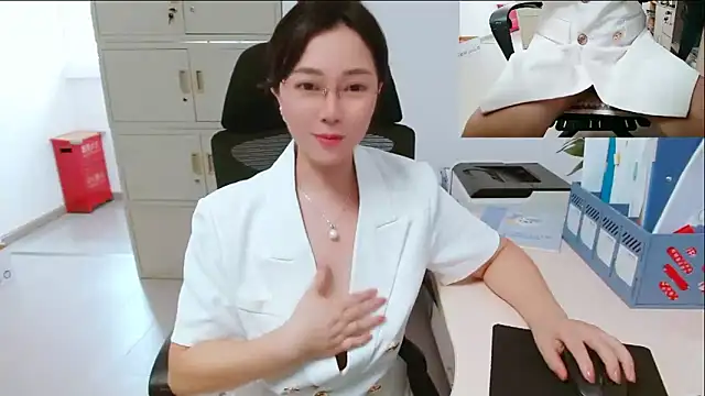 OL-Lily's Webcam Show
