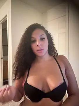 thatonelightskinn's Live Sex Cam Show