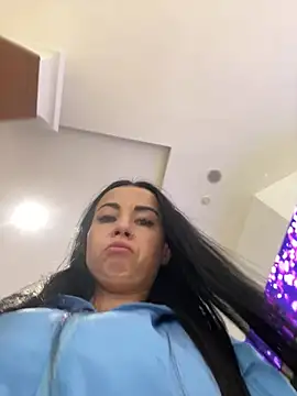 CrazzyChicks' Live Sex Cam Show