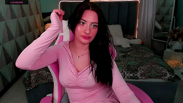 Alica_Worlds' Live Sex Cam Show