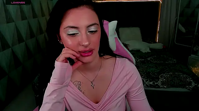 Alica_Worlds' Live Sex Cam Show
