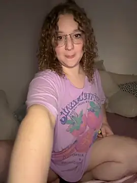 EmmieRae's Live Sex Cam Show