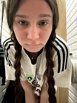MiniVi's Webcam Show