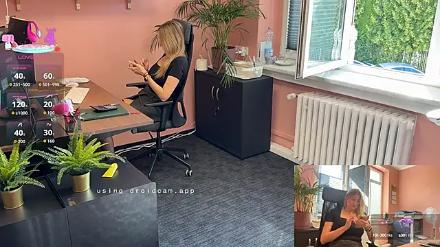 legsLONG's Live Sex Cam Show