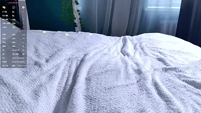 SunnyRisha's Live Sex Cam Show