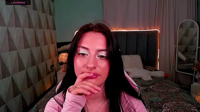 Alica_Worlds' Live Sex Cam Show