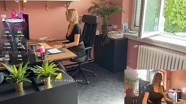 legsLONG's Live Sex Cam Show