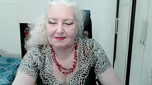 GrannyAlisa's Live Sex Cam Show
