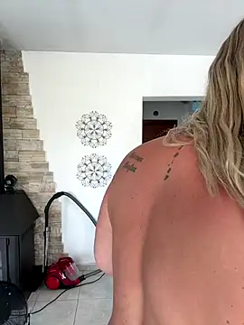 NastyMilf_'s Live Sex Cam Show