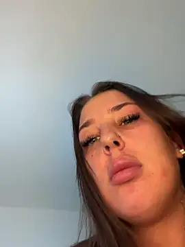 PoppyPagee's Live Sex Cam Show
