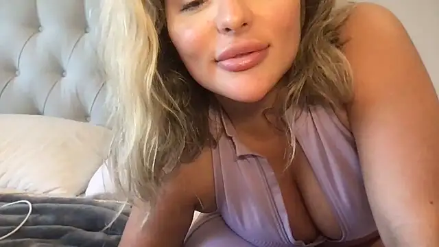 Honey_Tate's Live Sex Cam Show
