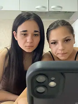 18teengirl3's Live Sex Cam Show