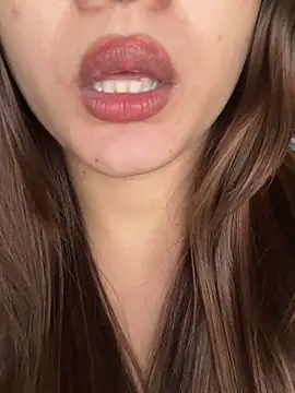 Sofiyaa_39's Live Sex Cam Show