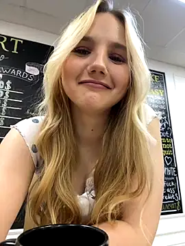 Sky_Cutie's Live Sex Cam Show