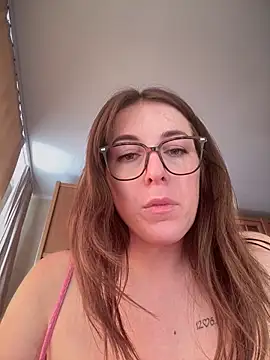 MommmyYummy's Live Sex Cam Show
