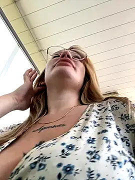 justmilaa's Live Sex Cam Show