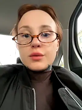 bebabenny's Live Sex Cam Show