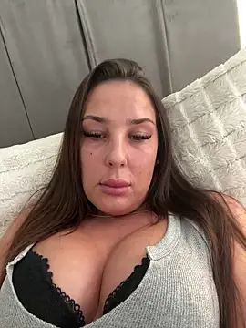 PoppyPagee's Live Sex Cam Show