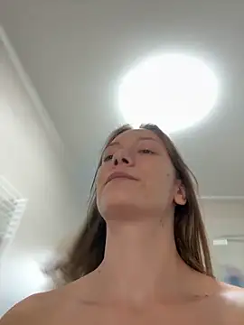 JulieLittleLove's Live Sex Cam Show