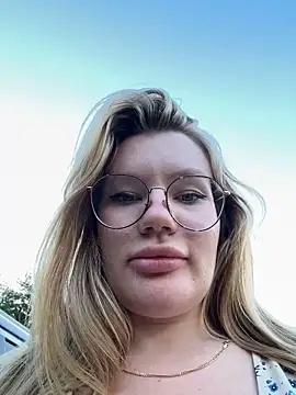 justmilaa's Live Sex Cam Show