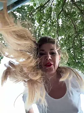 didihairypussy's Live Sex Cam Show