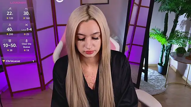 MelanyKink's Live Sex Cam Show