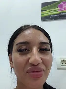 BlueEyes_BB's Live Sex Cam Show