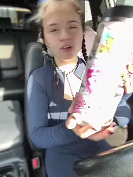 Cutiepiespanks' Live Sex Cam Show