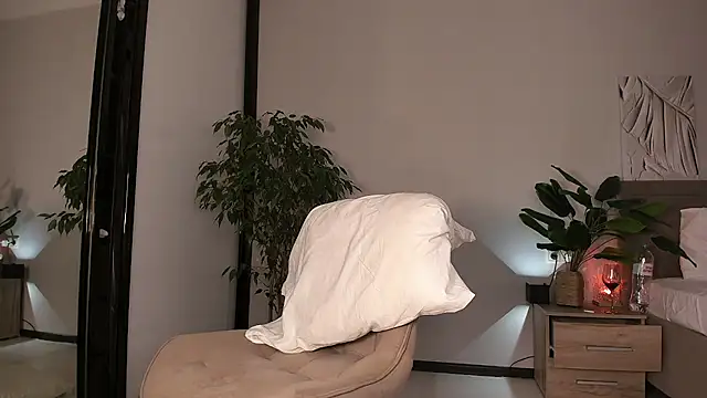 creambaby1's Live Sex Cam Show