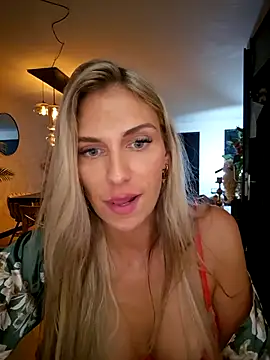 Melody1600's Live Webcam Show