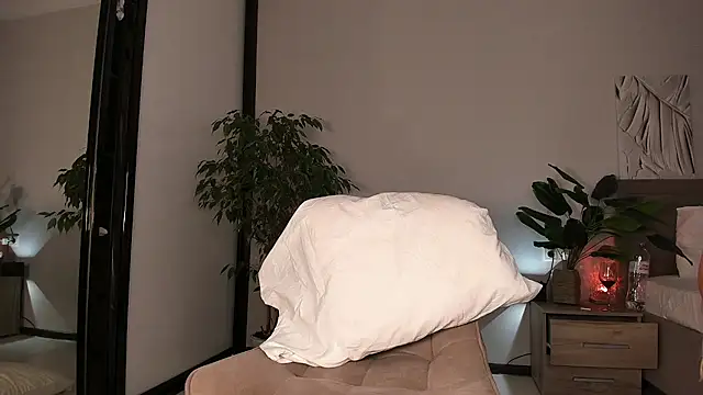creambaby1's Live Sex Cam Show