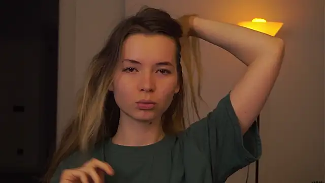 MarlinVarian's Live Sex Cam Show