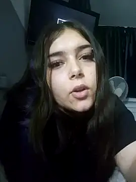 KatieLace's Live Sex Cam Show