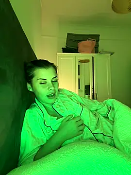 AlitaNova's Live Sex Cam Show