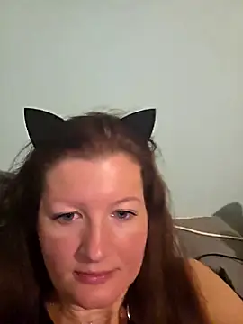 Analimado18's Live Sex Cam Show