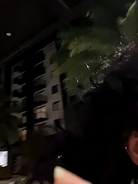 lmaobye123's Live Sex Cam Show