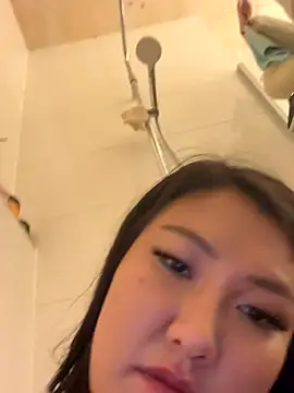 jadeluvxxx's Live Sex Cam Show